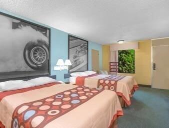 Super 8 By Wyndham Dunn Motel Exterior photo