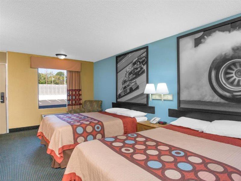 Super 8 By Wyndham Dunn Motel Exterior photo